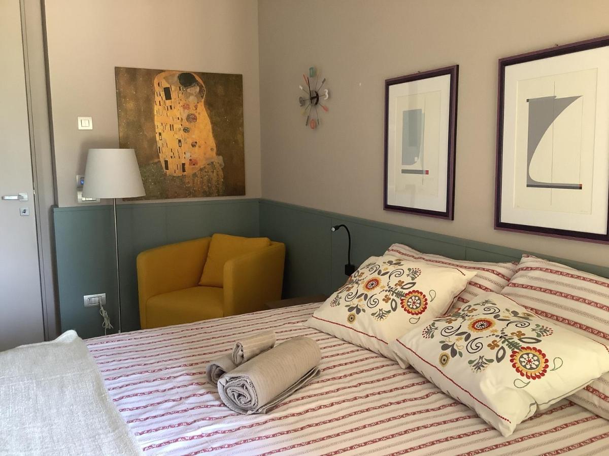 B&B La Casa Di Angela 쿠사고 외부 사진