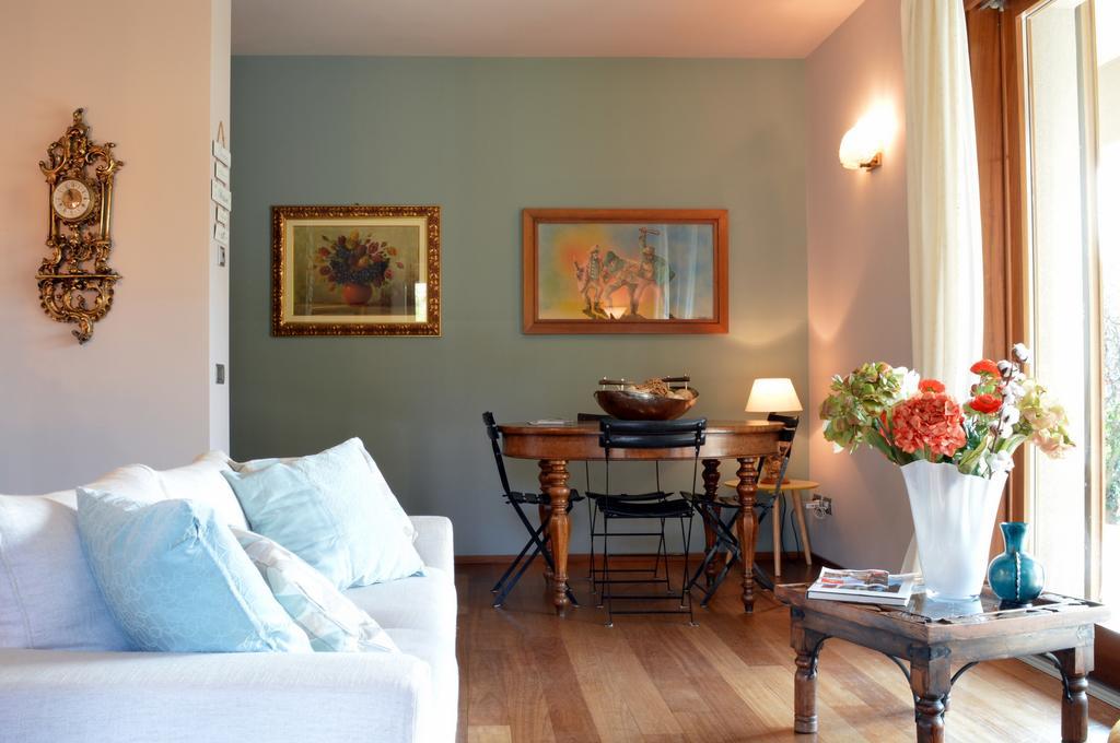 B&B La Casa Di Angela 쿠사고 외부 사진